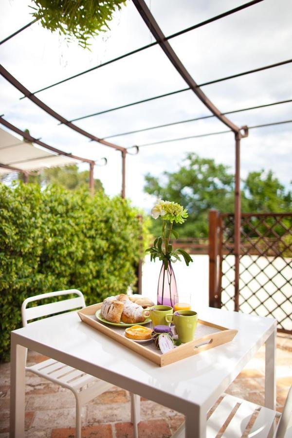 Agriturismo Il Vecchio Mandorlo ペルージャ エクステリア 写真