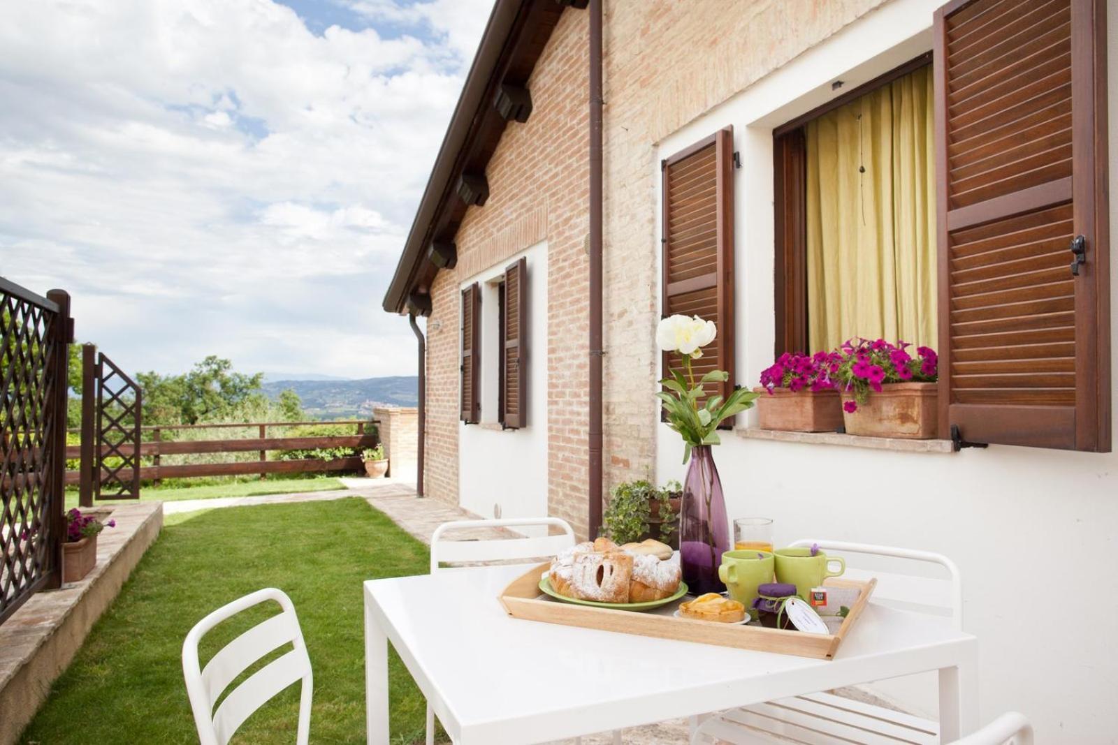 Agriturismo Il Vecchio Mandorlo ペルージャ 部屋 写真